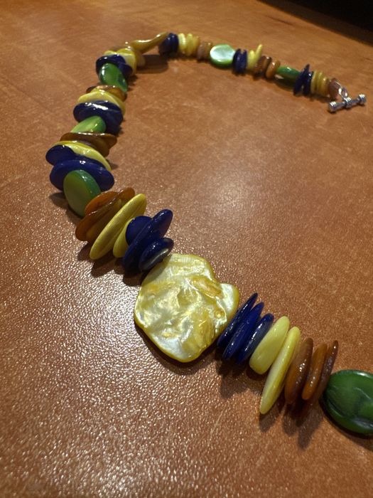 Stylowy naszyjnik z kamieni z Bali