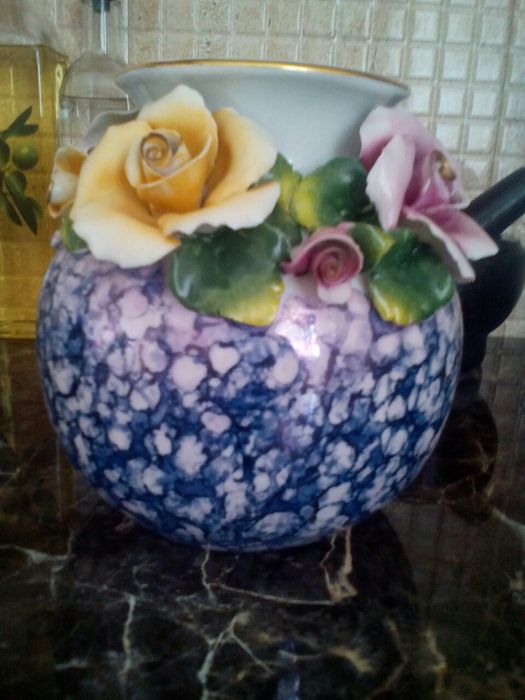 Ваза фарфорна нова
