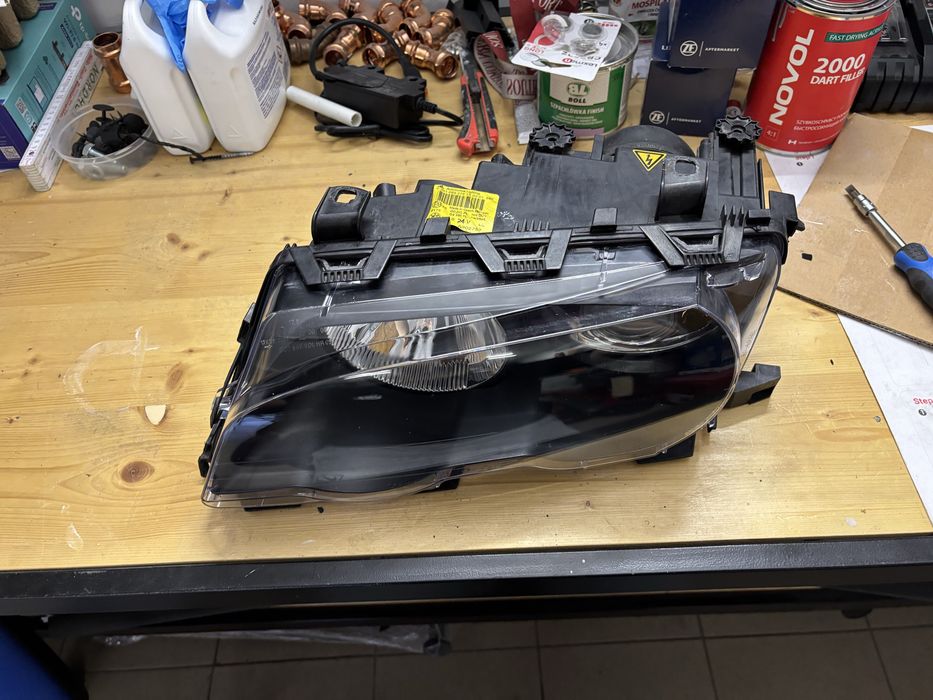 Lampa bmw e46 coupe PFL