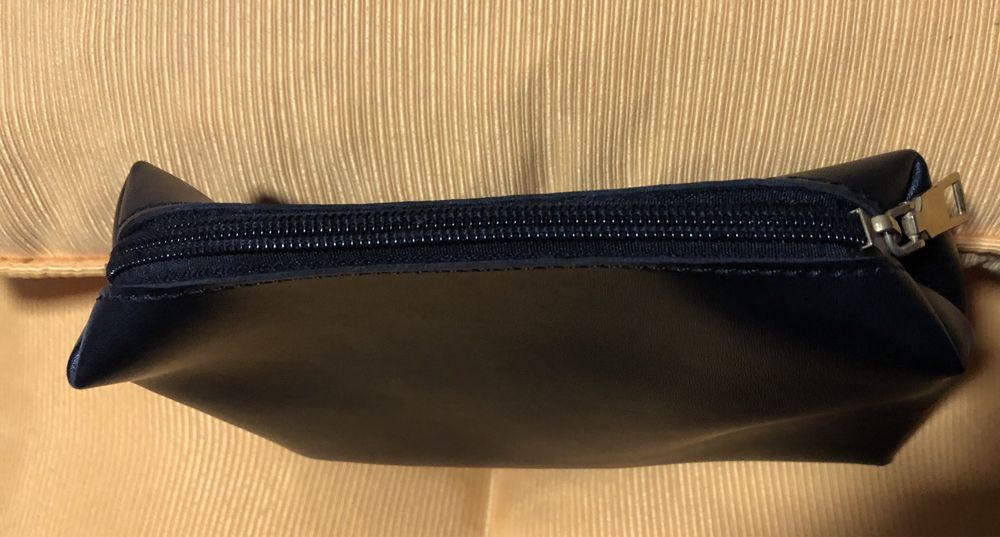 Necessaire de viagem, ou para ter  na mala,