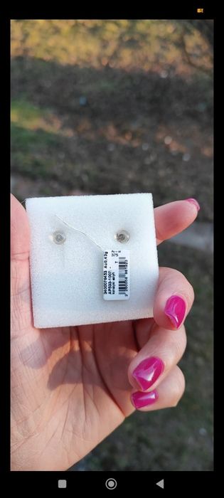 Złote kolczyki Apart