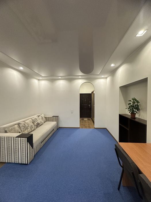 Подобово квартира, Центр, Площа Конституції, Історичний музей