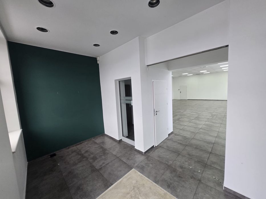 Lokal użytkowy * wynajmę * centrum miasta * dwa wejscia * 176 m2