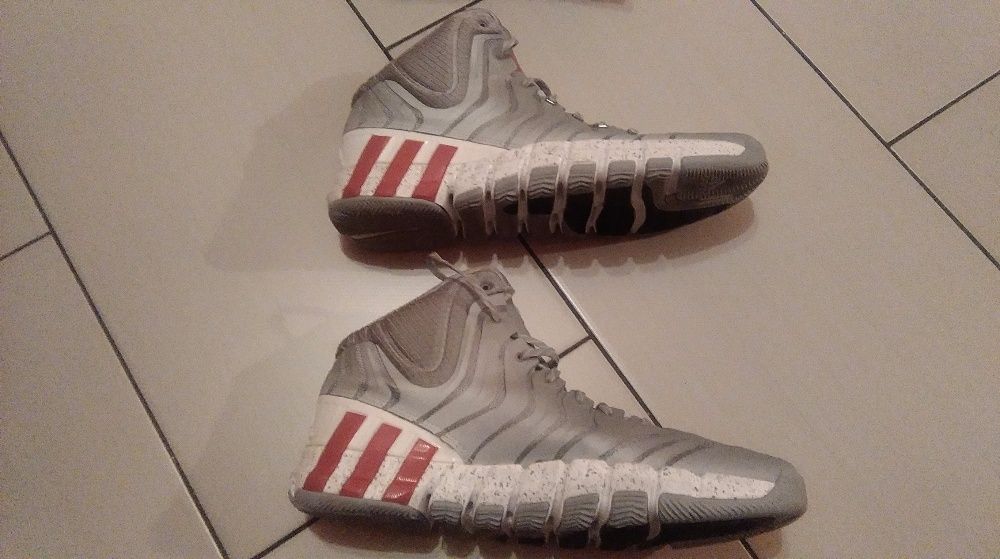 Buty Adidas (koszykówka i siatkówka) - 46