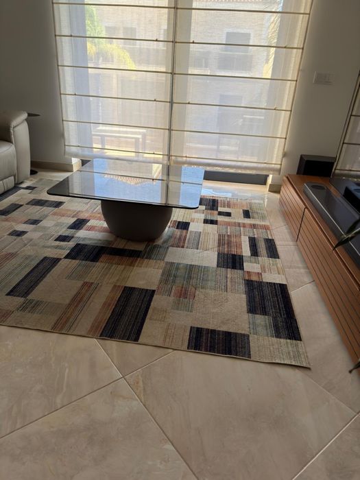 BO CONCEPT Mesa de apoio de betao e vidro