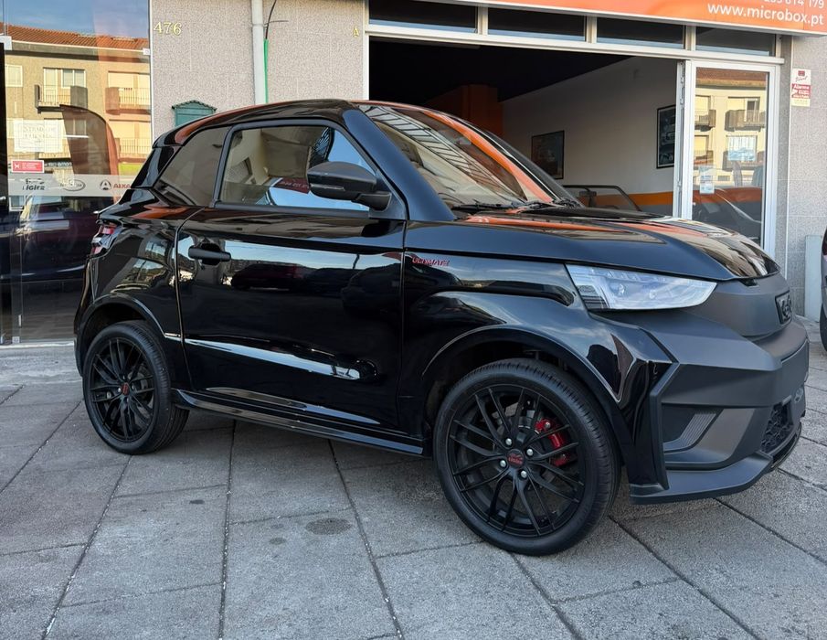 LIGIER JS 50 ULTIMATE   ELÉTRICO  2025 com 12.000km
