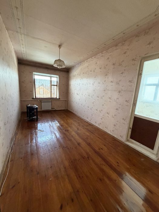 Продам дом кирпичный из 2х этажей.ХТЗ.