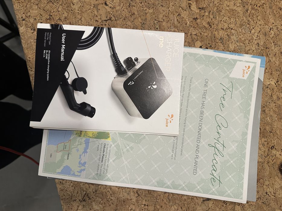 Stacja ladowania juice charger me 22kW