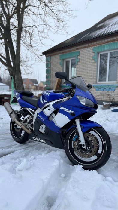 Yamaha r6 свіжопригнана (r1 gsxr hornet fazer fz6 suzuki honda cbr)