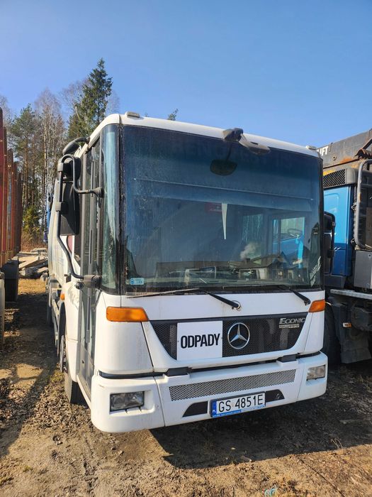 Smieciarka wywóz śmieci Mercedes