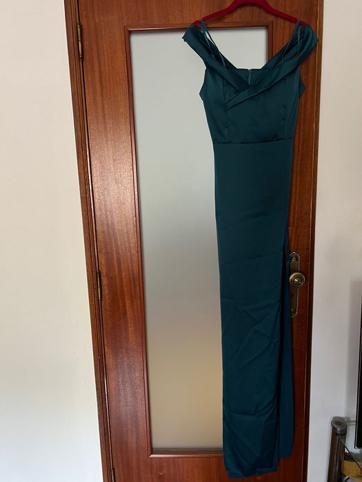 Vende-se vestido de cerimónia