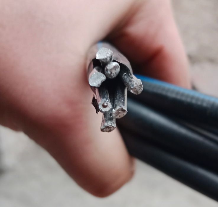 Кабель алюмінієвий