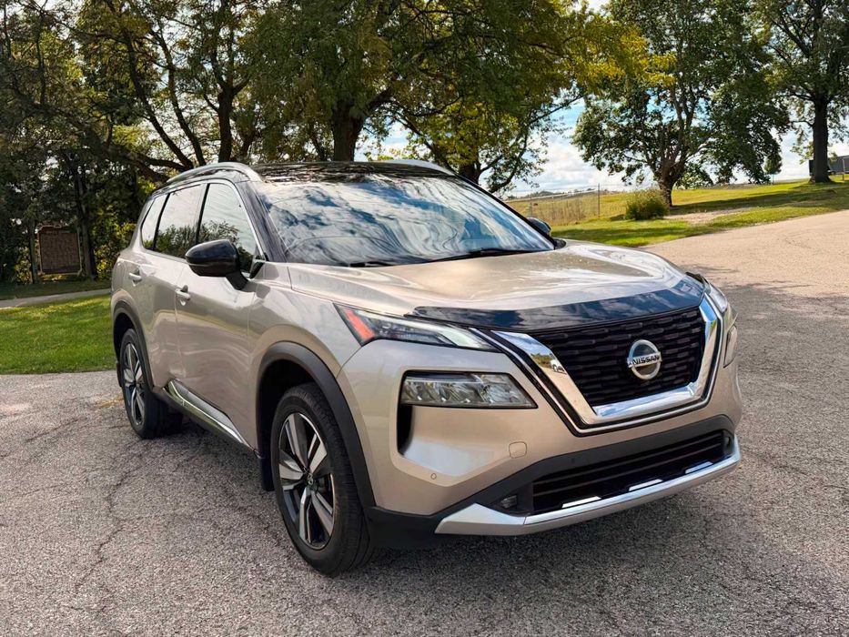 Nissan Rogue SL      2021