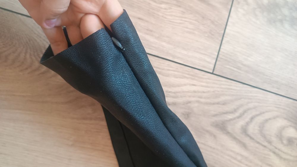 Spodnie ze skóry ekologicznej Esmara