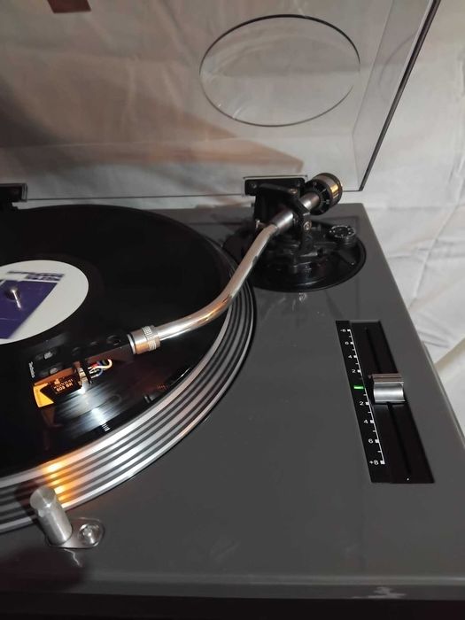 Gira-Discos (turnable) Technics SL 1210 MK II