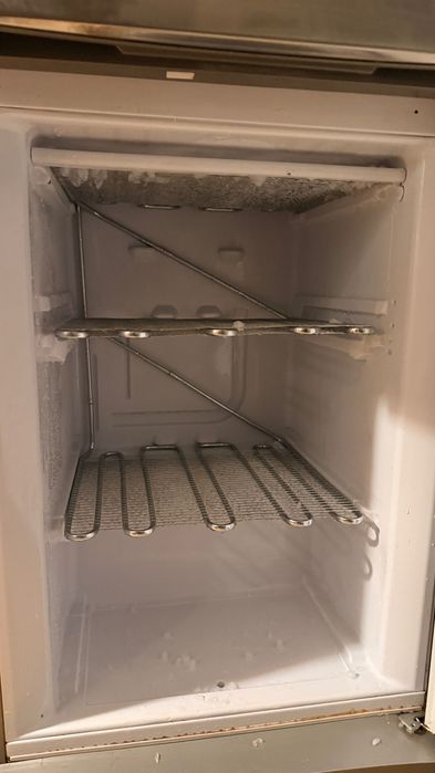 Lodówka Indesit 186 cm używana, sprawna