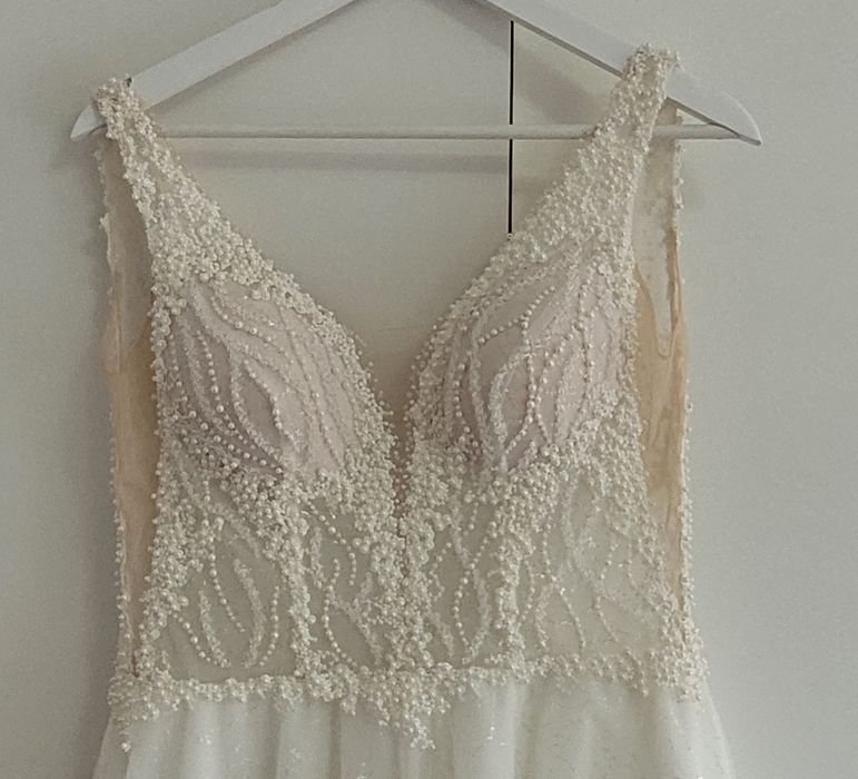 Sukienka ślubna 2025