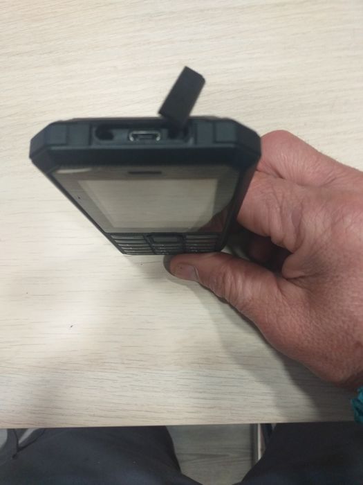 Telemóvel Resistente Qilive