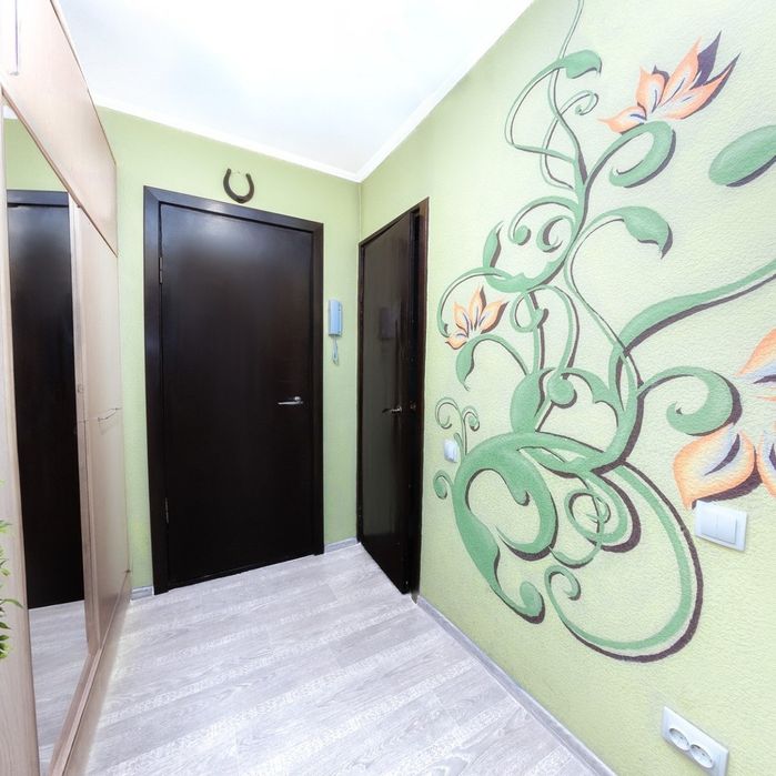 Почасово,Посуточно Вокзал Госпиталь 1к красивая на ул.Рабочей 71 - 850