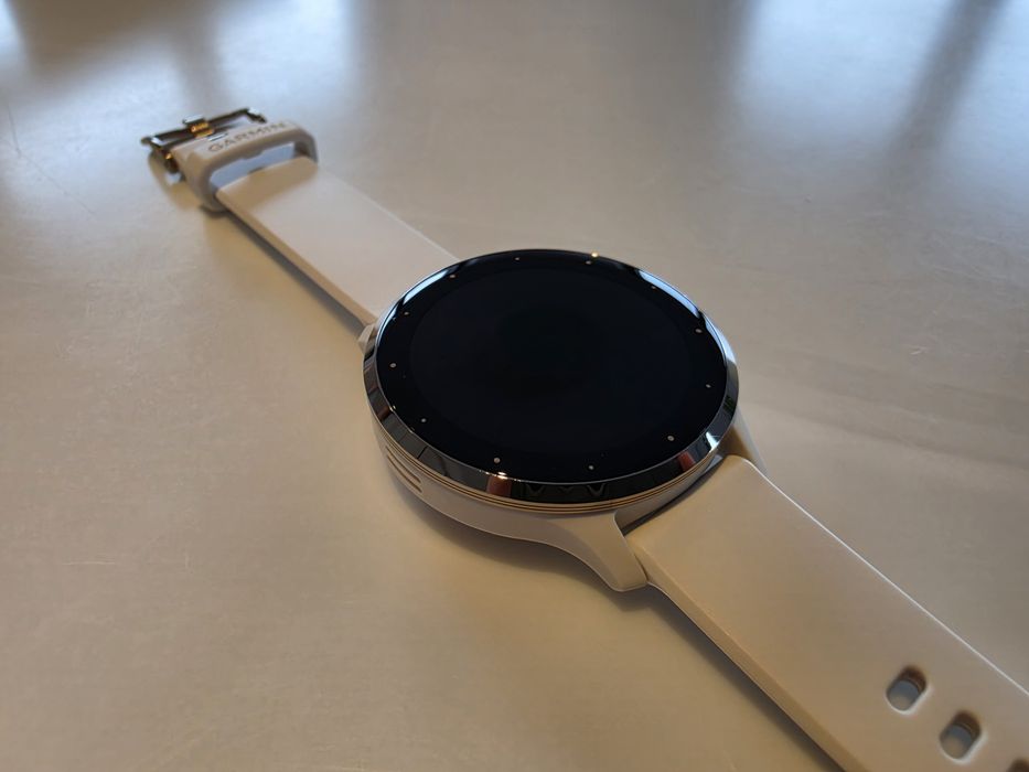 Smartwatch Garmin Venu 3S (41 mm) – Biały, stan bardzo dobry