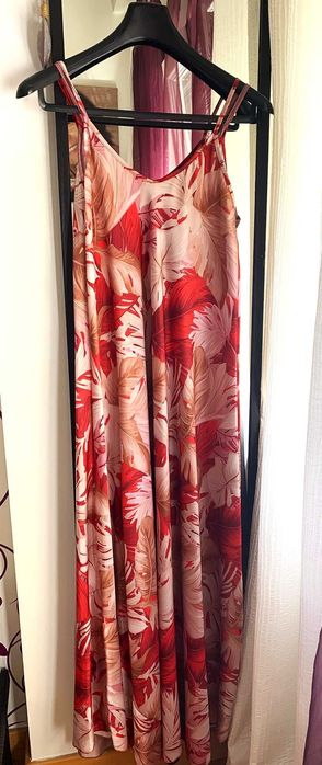 Vestido comprido fluído, tons vermelhos e bege, T. Único