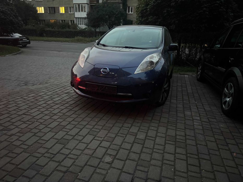 Nissan leaf
