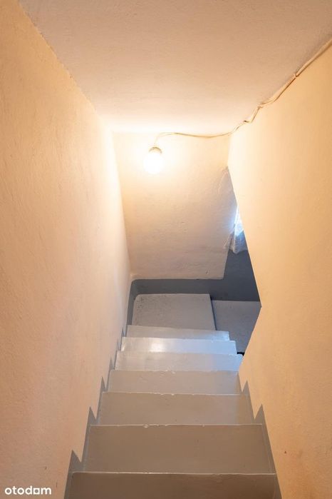 Przestronny | Schludny|7pok. 170m2 | + 76m2  Budynek Gospodarczy
