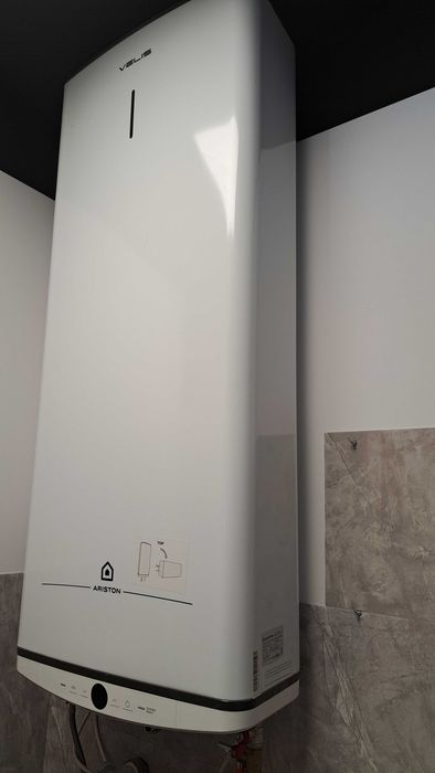 Ariston VELIS PRO 100 podgrzewacz wody / bojler  elektryczny 80 litrów
