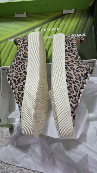 Ténis Cariuma Oca suede