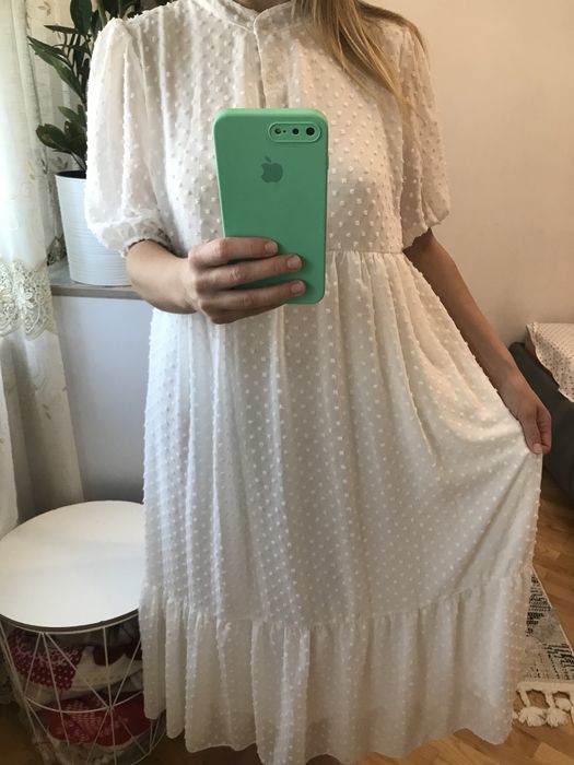 Продам плаття білого кольору