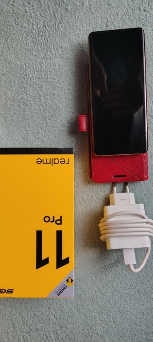 Realme 11 PRO. Smartfon.