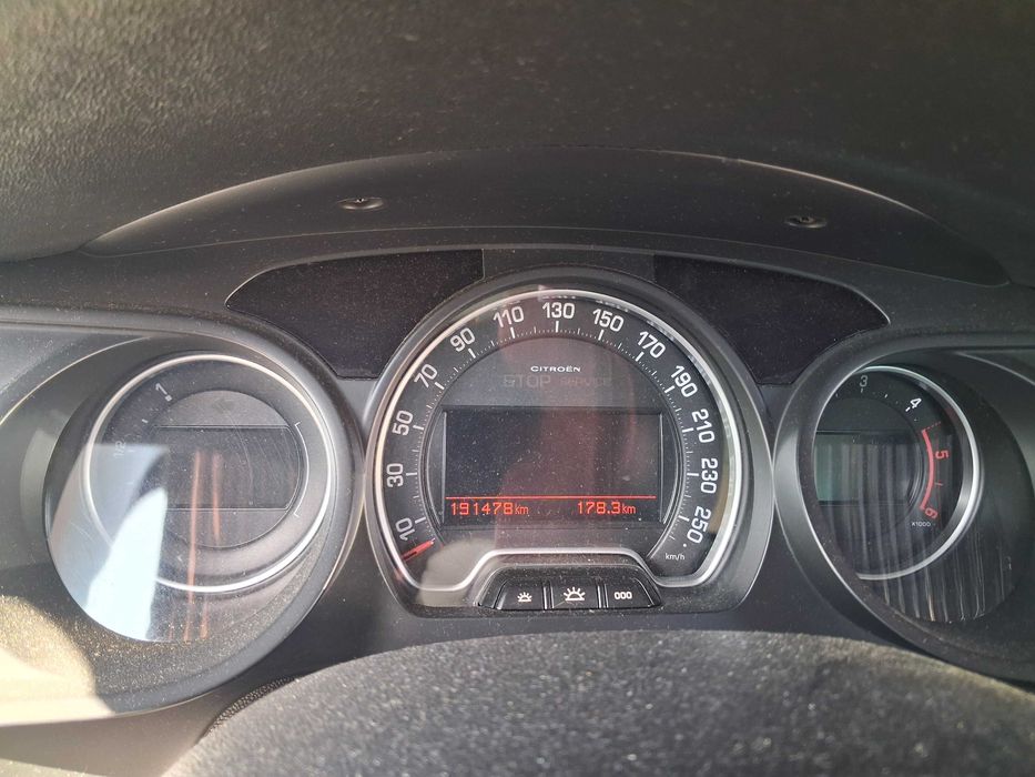 Citroën C5 — fotografia 7