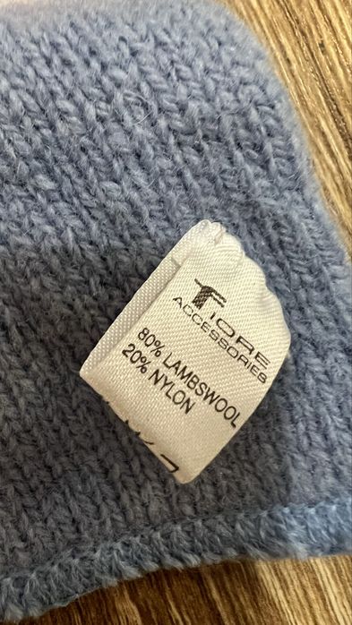 Błękitny szalik retro z wełny