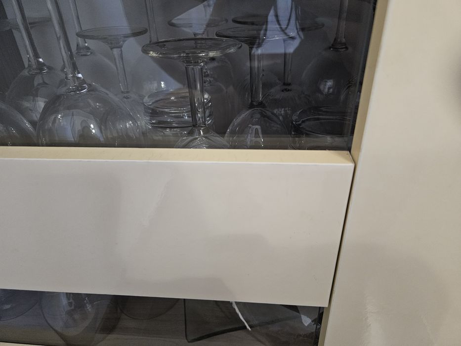 2 moveis sala, de tv e aparador
