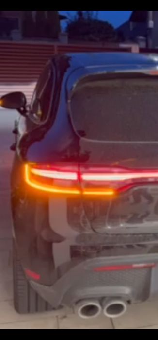 Жолтые повороты Porsche Macan rest Taycan Cayenne