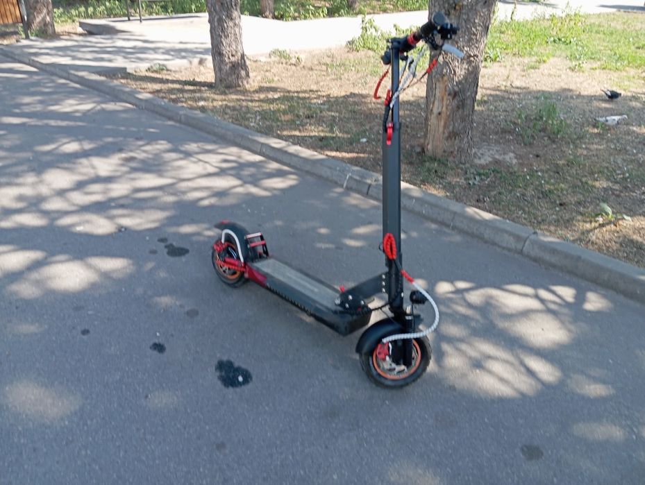 Продам электросамокат Kugoo Kirin M4 pro
