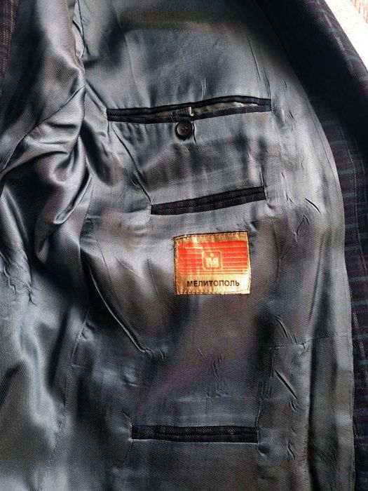 Мужской Костюм а-ля из 90-х размер 52.