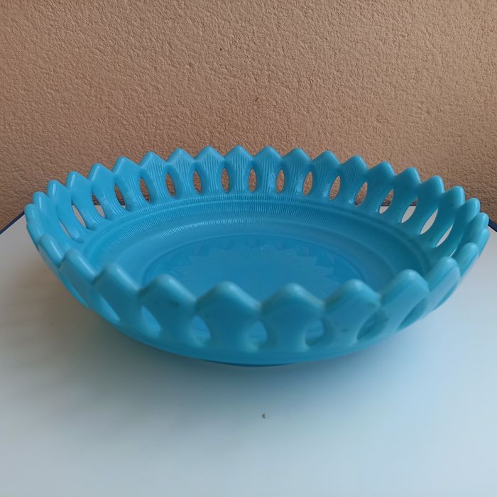 Fruteira em vidro opalino azul turquesa Fábrica histórica CIP (Companhia Industrial Portuguesa)