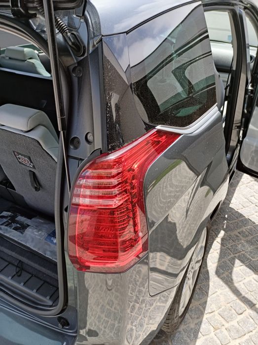 Peugeot 5008 ano 2013