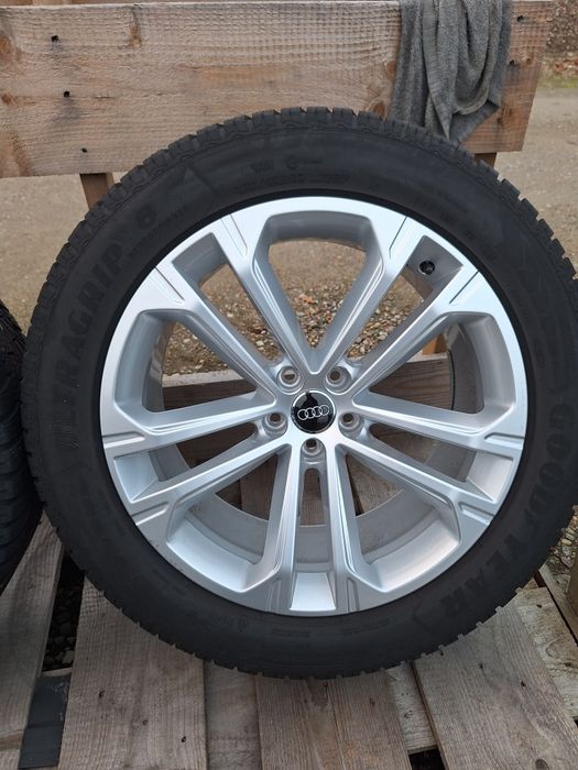 Koła zimowe Audi Q7 SQ7 4M 285 45 r20 7mm 24r
