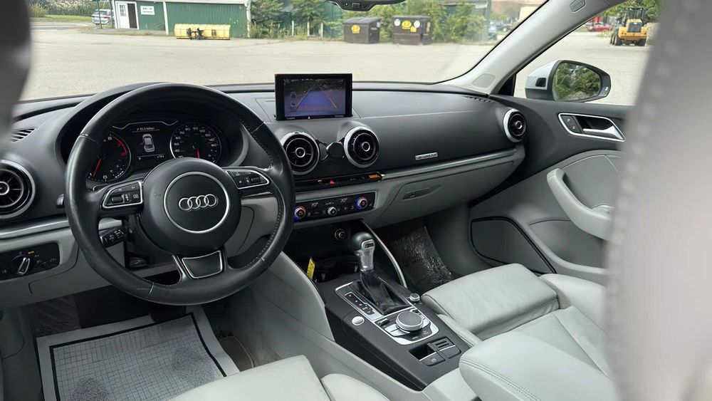Audi A3      2015
