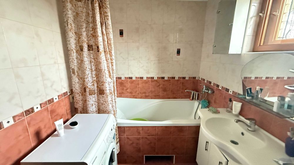 Продаж Будинку 157м2 + Гостьовий будинок(баня - басейн) у м.Ірпінь