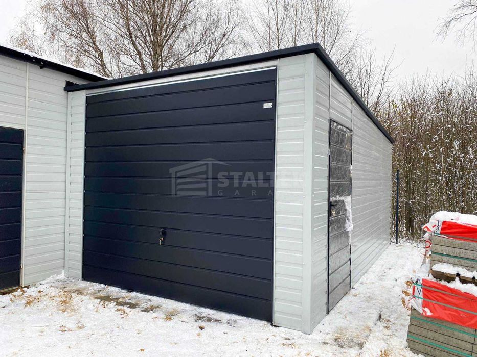 Garaż blaszany 3,5X5m –  brama – drzwi - biały - spad w tył ST228