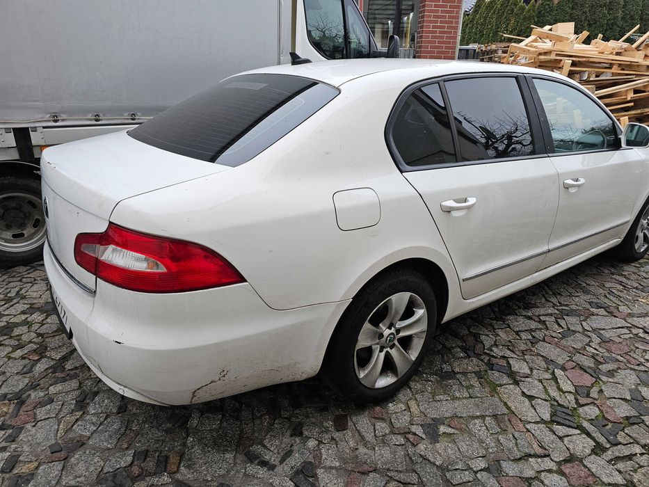 Sprzedam Skodę SuperB