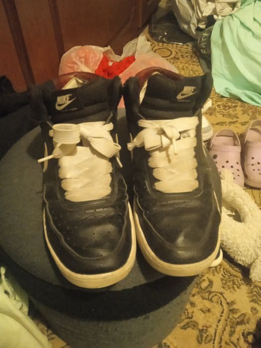 Продам взуття для хлопців