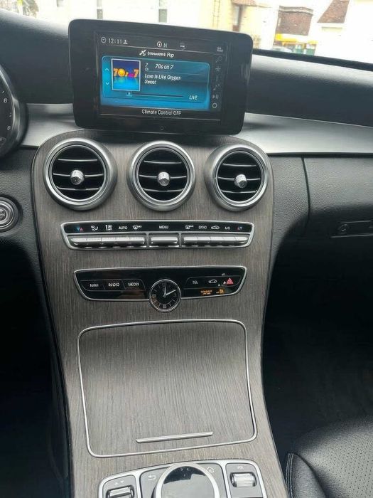 Mercedes-Benz C300      2019