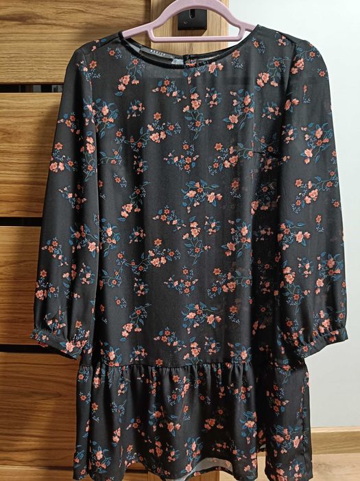 Sukienka Mohito rozmiar 32