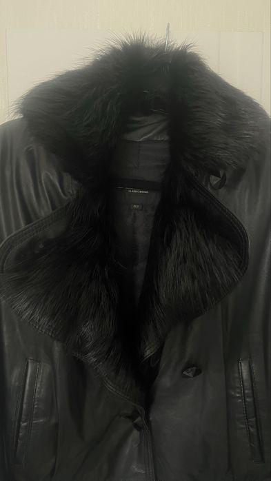 Жіноча куртка з натуральної шкіри