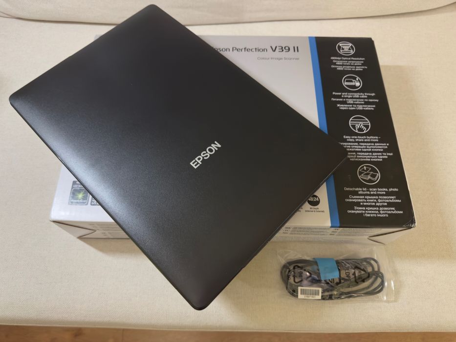 Сканер Epson Perfection V39II
