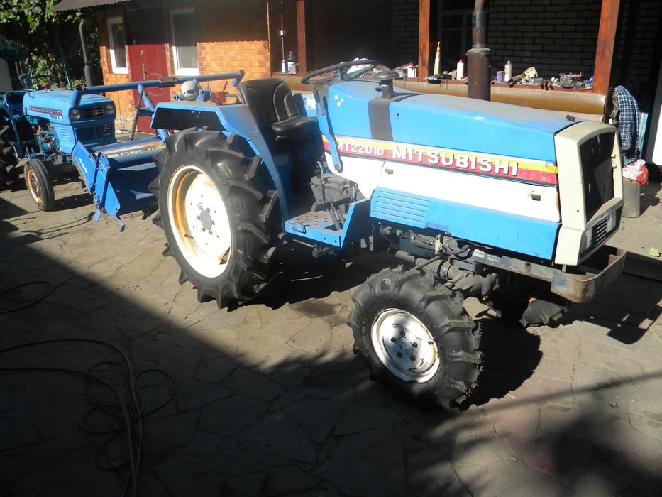японский мінітрактор мітсубісі мт 2201